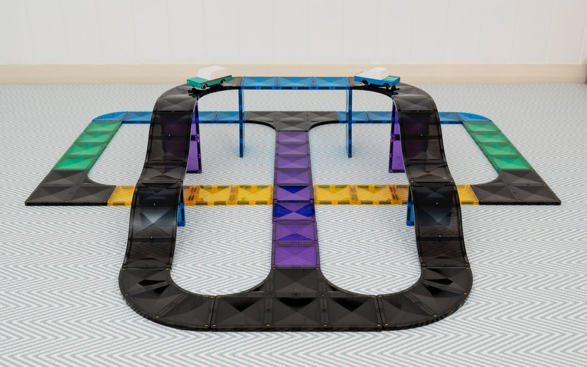 Connetix - Roads - 16 piece  Ramps and Intersections Pack