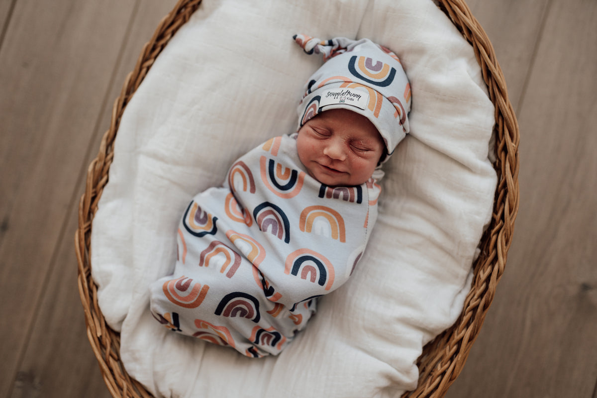 Snuggle Swaddle &amp; Beanie Set - Sunset Rainbow