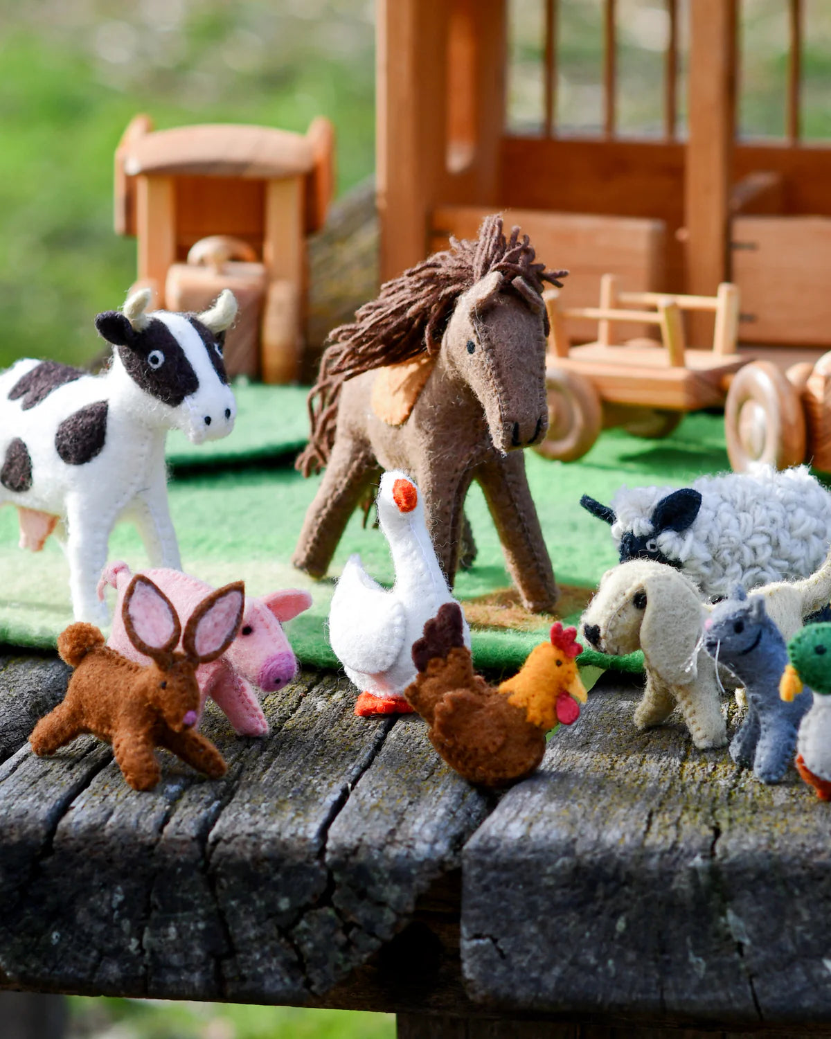 Tara Treasures Felt Farm Animals Toy Set- Set of 10