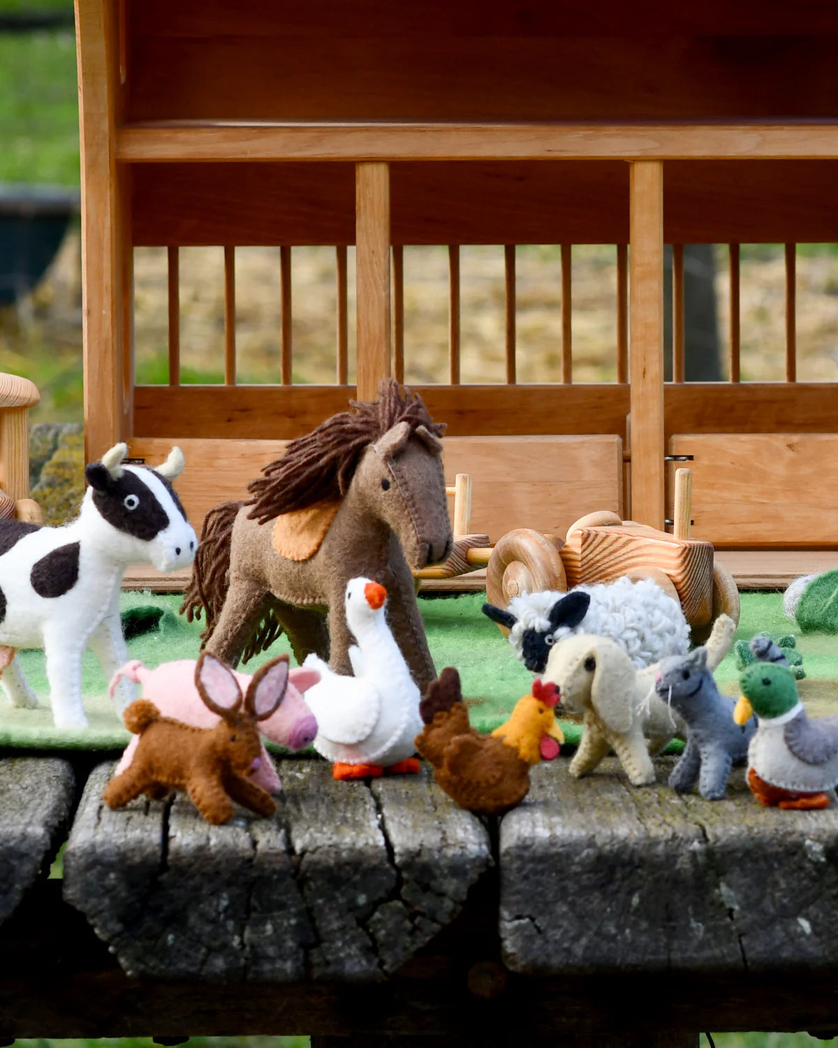 Tara Treasures Felt Farm Animals Toy Set- Set of 10