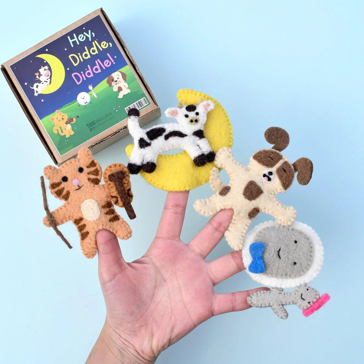 Tara Treasures Hey Diddle Diddle Finger Puppet Set