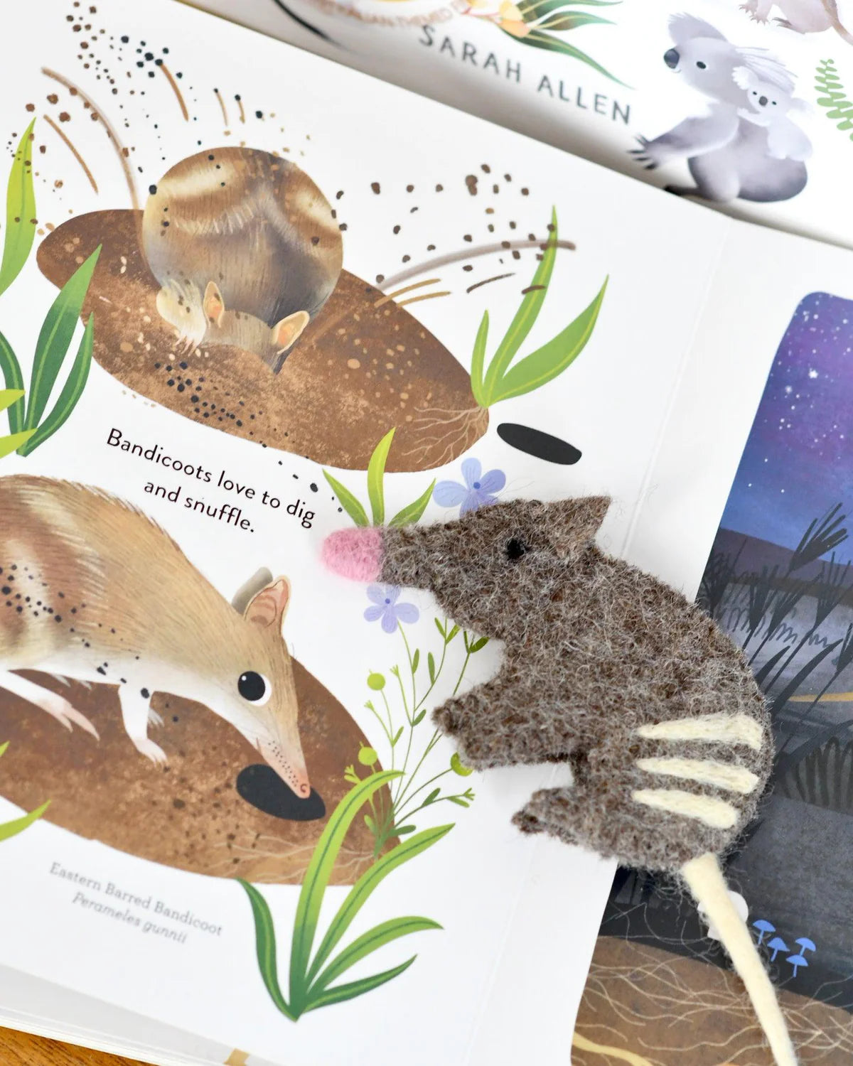 Tara Treasures Jumping Joeys Finger Puppets and Book Set