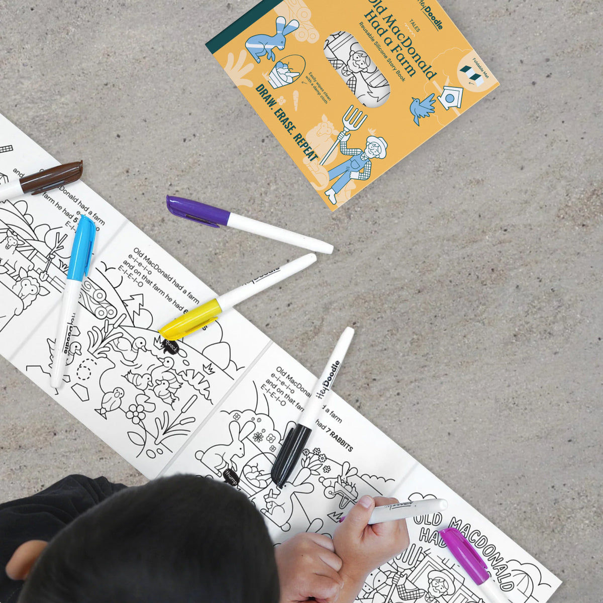 HeyDoodle Reusable Colouring Story Book