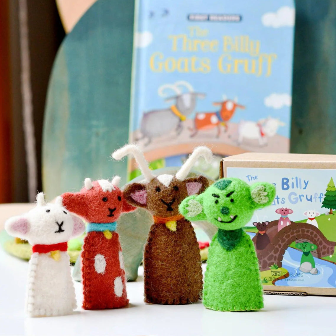 Tara Treasures  Three Billy Goats Gruff, Finger Puppet Set