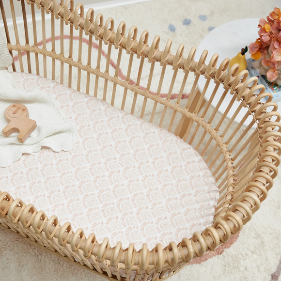Bamboo Fitted Bassinet Sheet - Peach Scallop