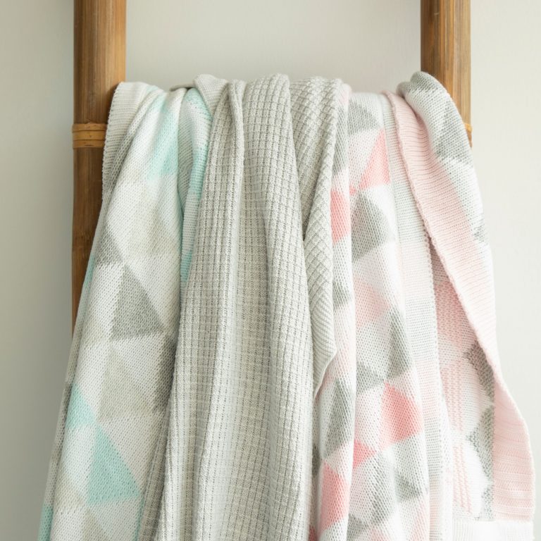 Spotty Blanket - Pink Triangle